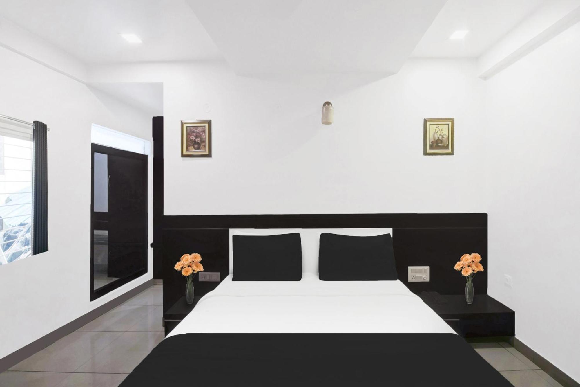 Townhouse City Center Near Mysore Palace Formerly Aavass Inn Exterior foto